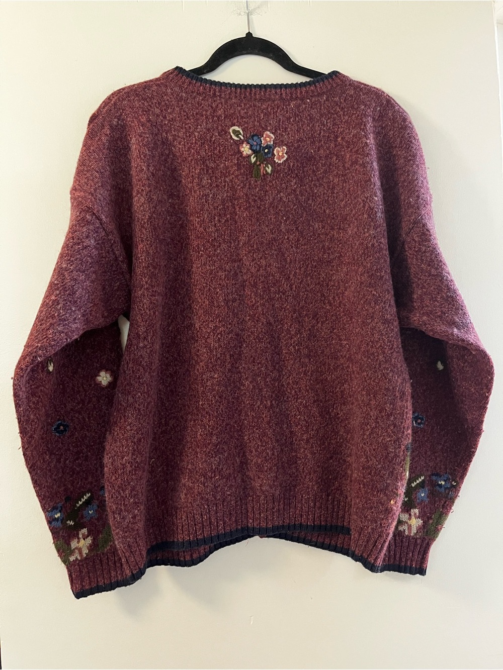 Northern Reflections | Vintage Cardigan Sweater - Picture 8 of 14